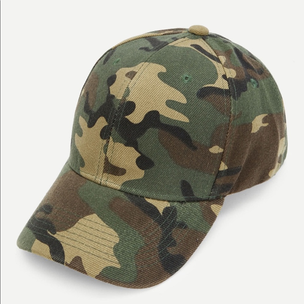 NEW• Essential Threads Cutie On The Go In Camo Baseball Cap